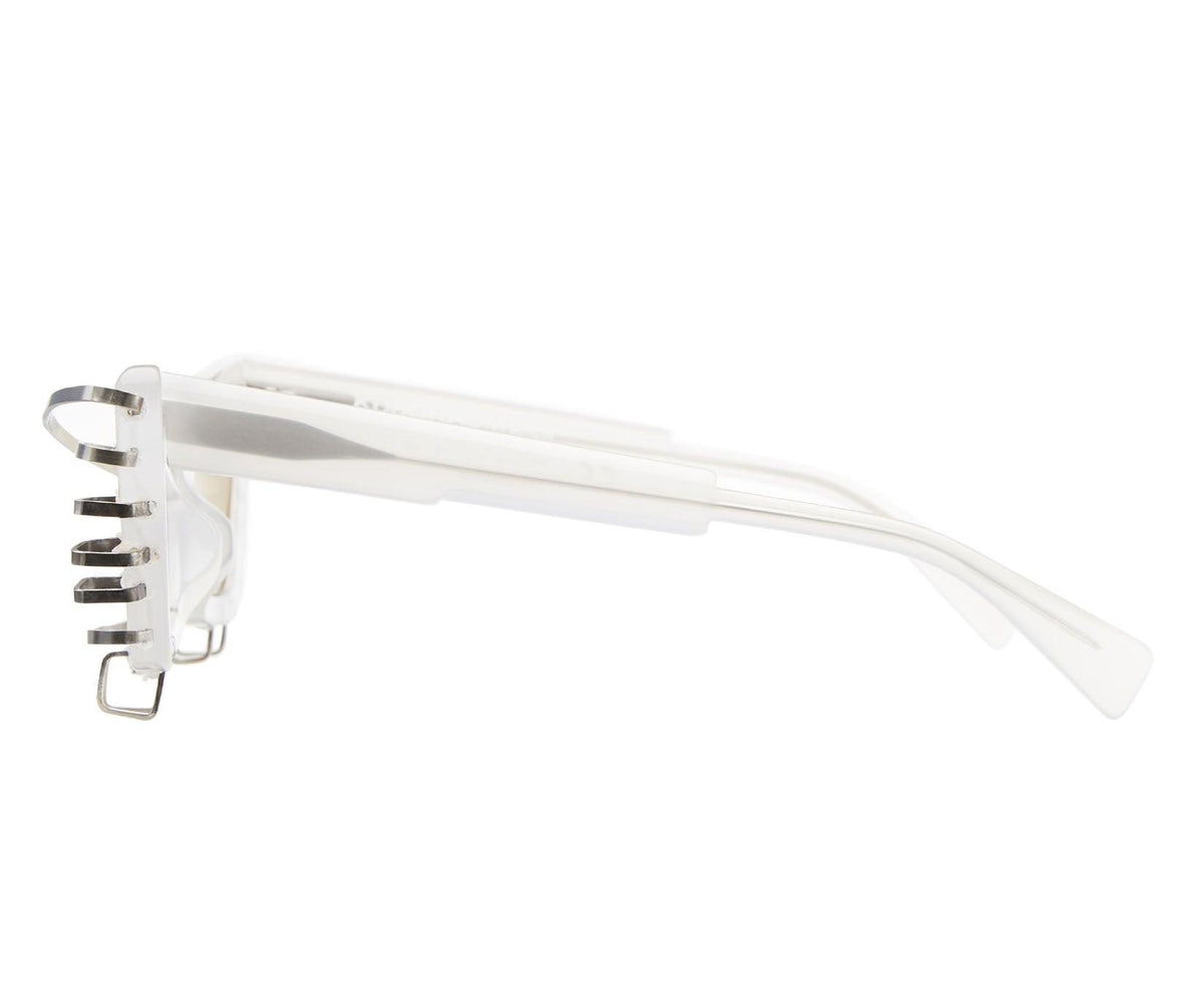 KUBORAUM Maske Y7 Frosted Crystal sunglasses, angled view