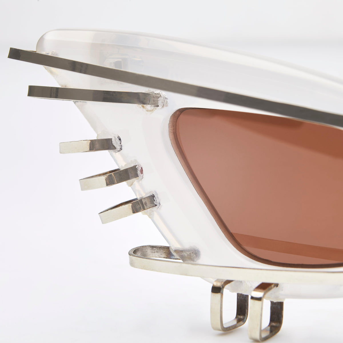 KUBORAUM Maske Y7 Frosted Crystal sunglasses, side view