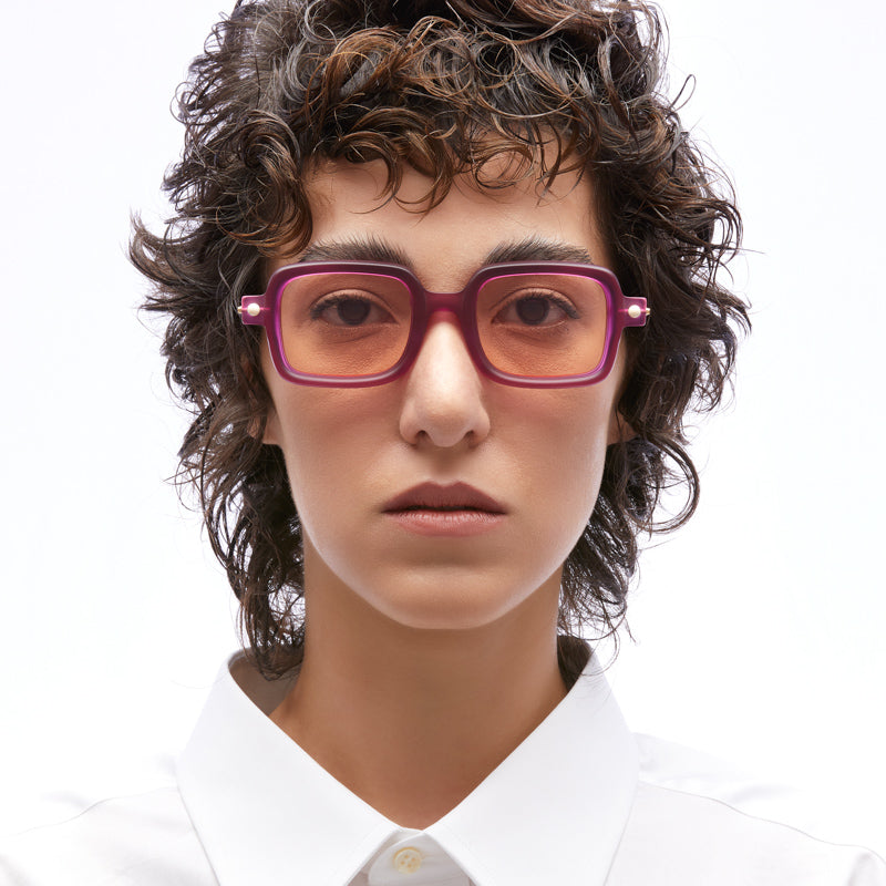KUBORAUM Maske P2 Fuchsia Matt sunglasses, worn