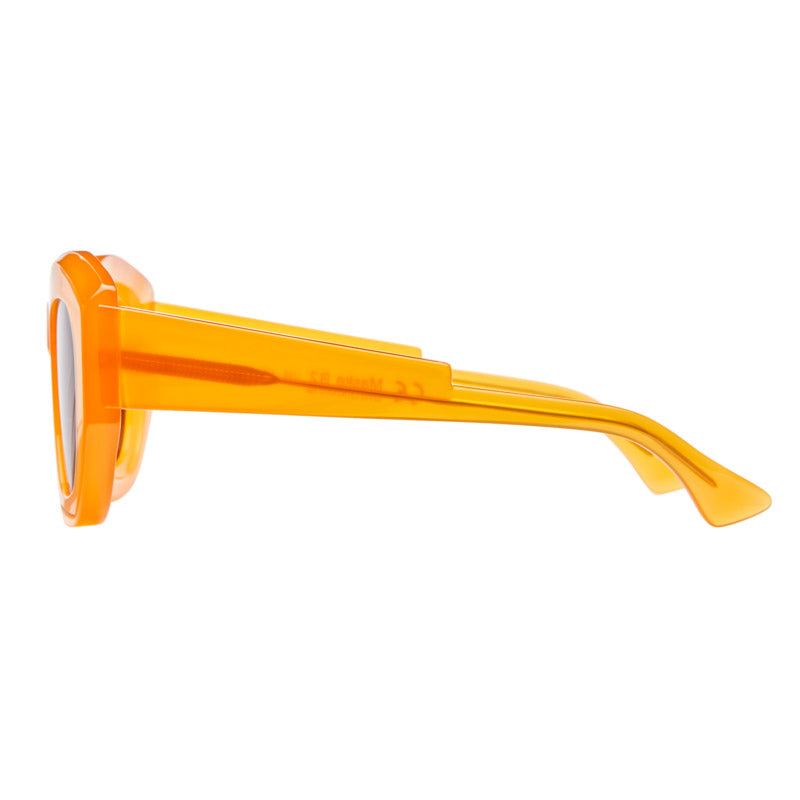 KUBORAUM Maske B2 Orange sunglasses, angled view