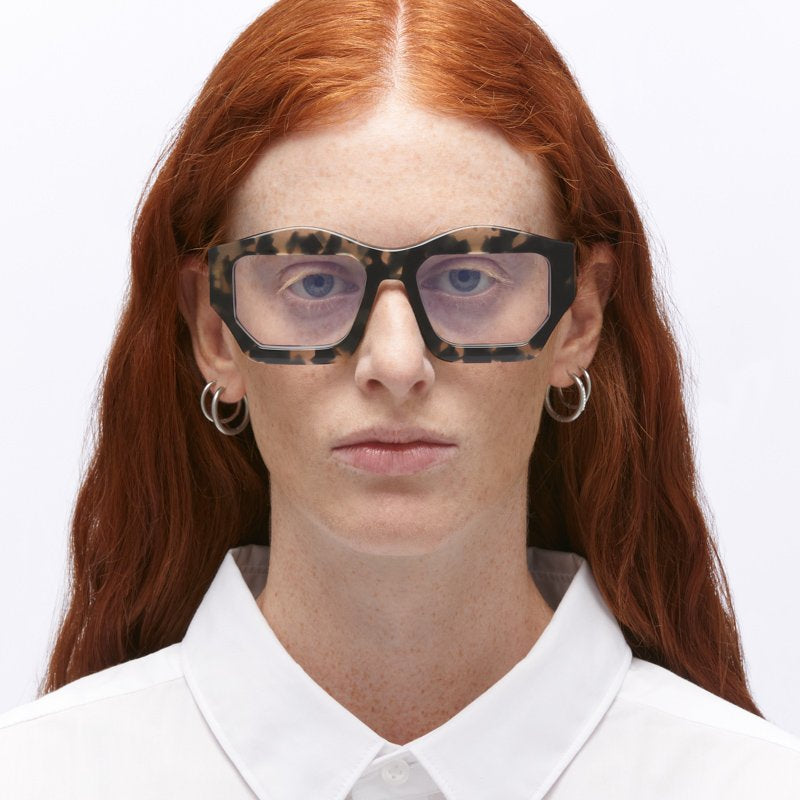 KUBORAUM Maske F4 Havana Grey eyeglasses, worn
