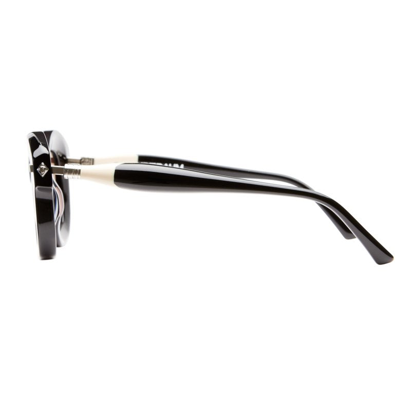 KUBORAUM Maske J1 Black Shine sunglasses, angled view
