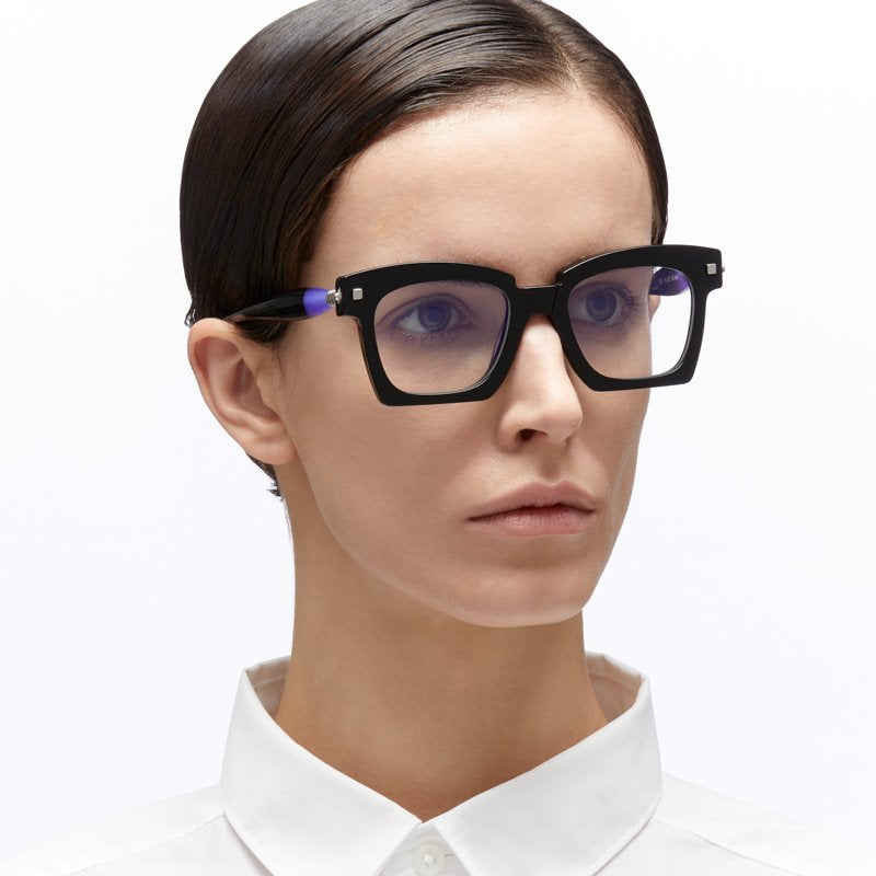 KUBORAUM Maske J5 Black Shine eyeglasses, detail view