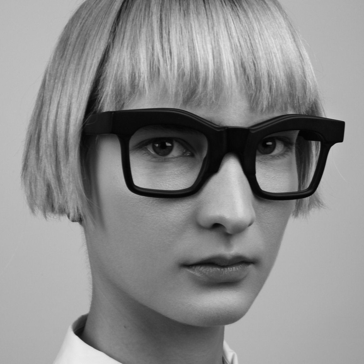KUBORAUM Maske K21 Black Matt eyeglasses, side view