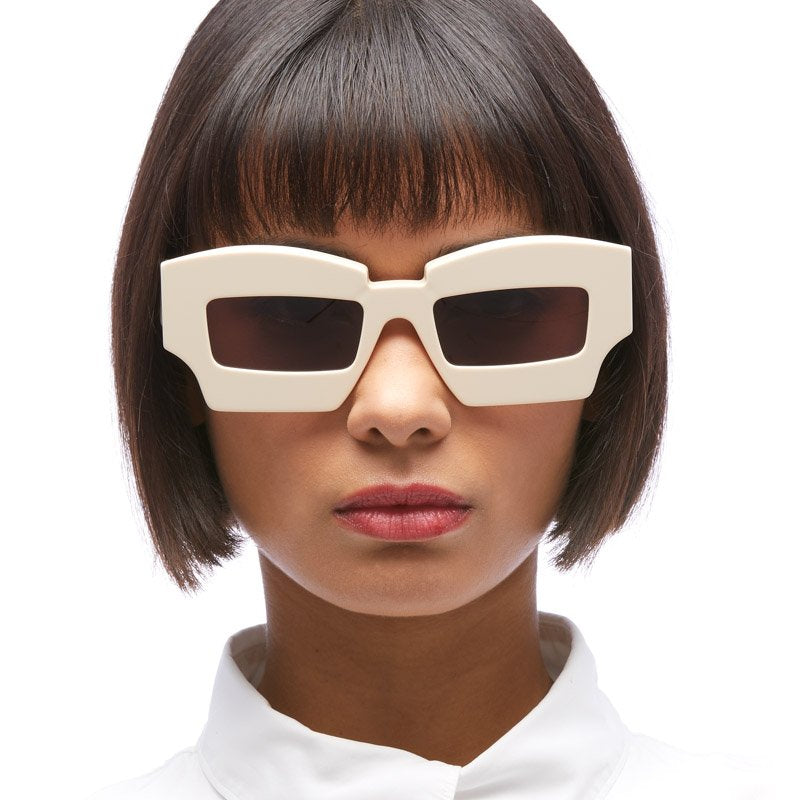 KUBORAUM Maske X6 Ivory sunglasses, worn