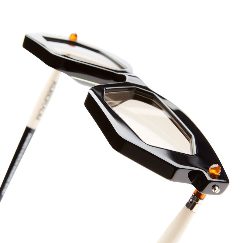 KUBORAUM Maske P14 Black Shine eyeglasses, temple detail