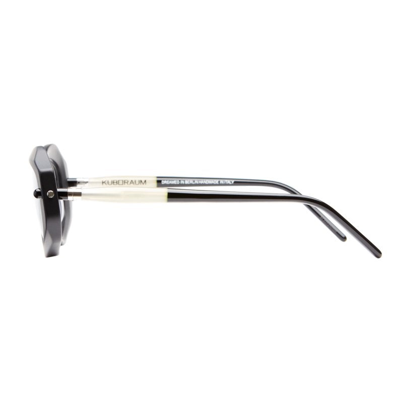 KUBORAUM Maske P15 Black Matt eyeglasses, angled view