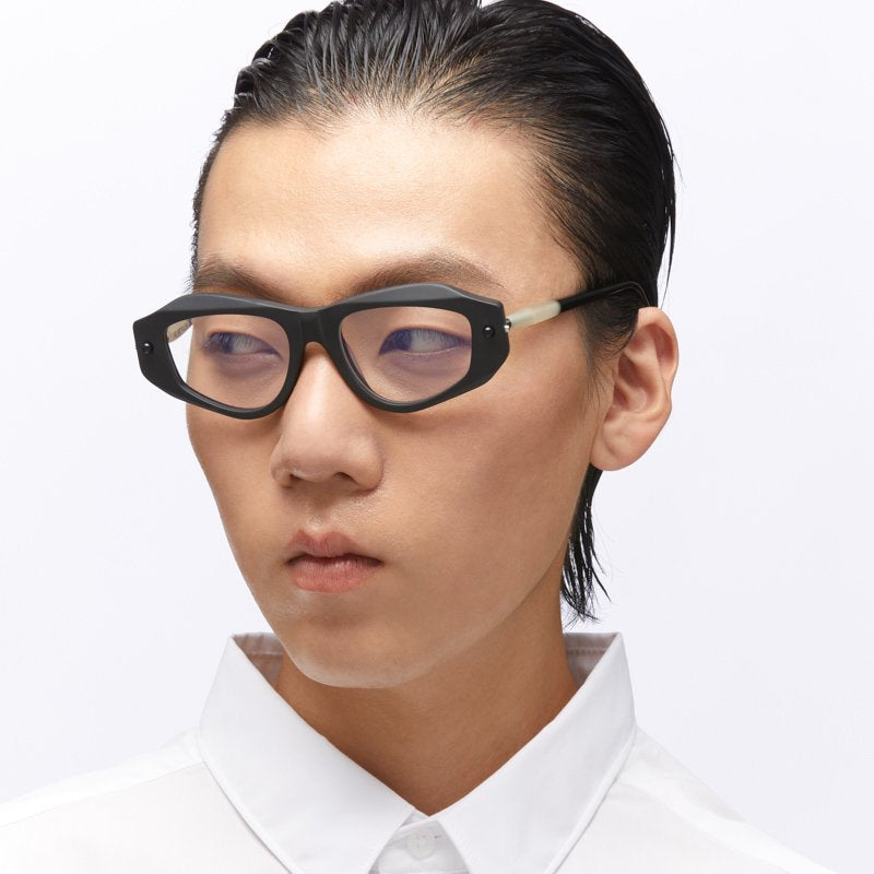KUBORAUM Maske P15 Black Matt eyeglasses, worn