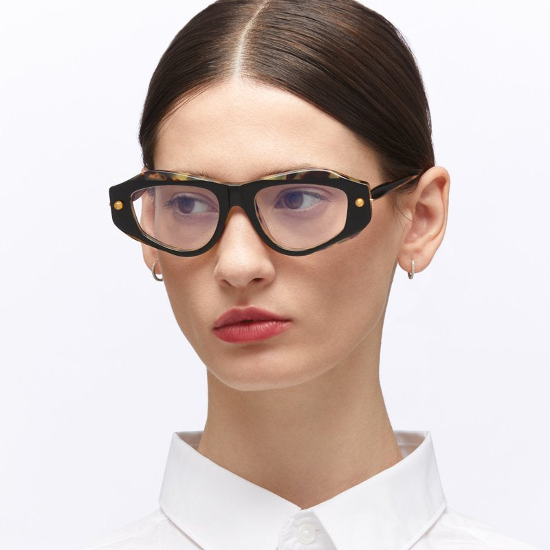 KUBORAUM Maske P15 Havana Black Shine eyeglasses, worn