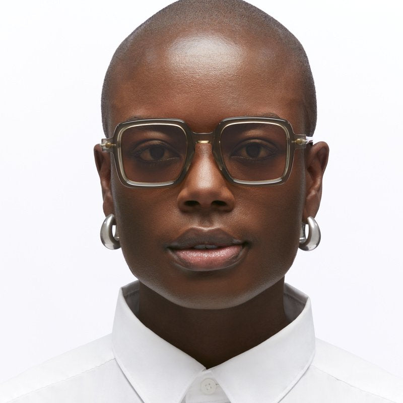 KUBORAUM Maske P21 Olive sunglasses, temple detail