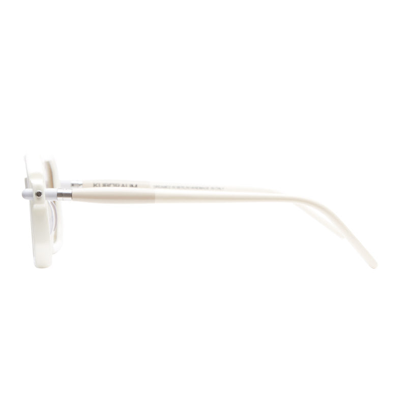KUBORAUM Maske P8 White sunglasses, angled view