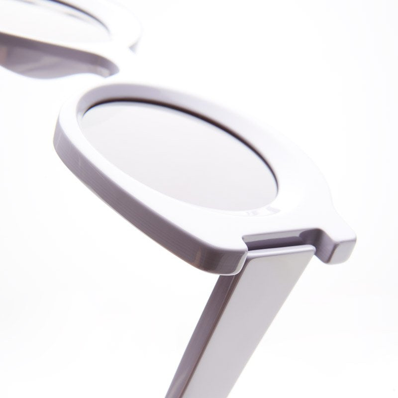 KUBORAUM Maske R4 Lilac Grey sunglasses, temple detail