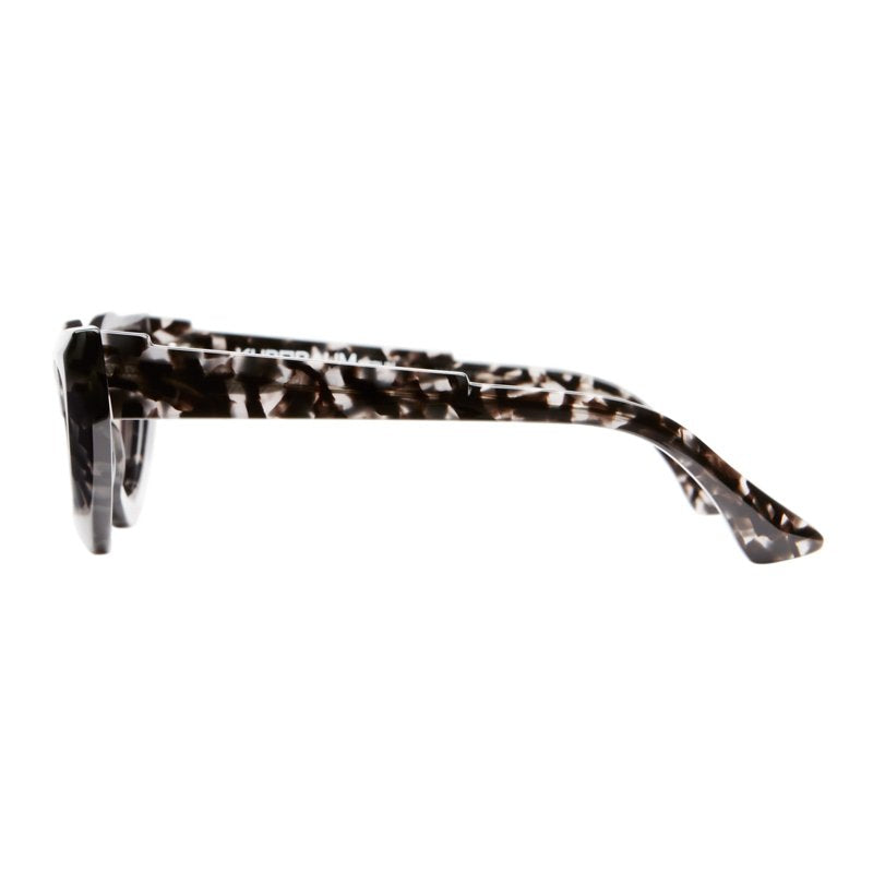 KUBORAUM Maske Y8 Havana Grey sunglasses, angled view